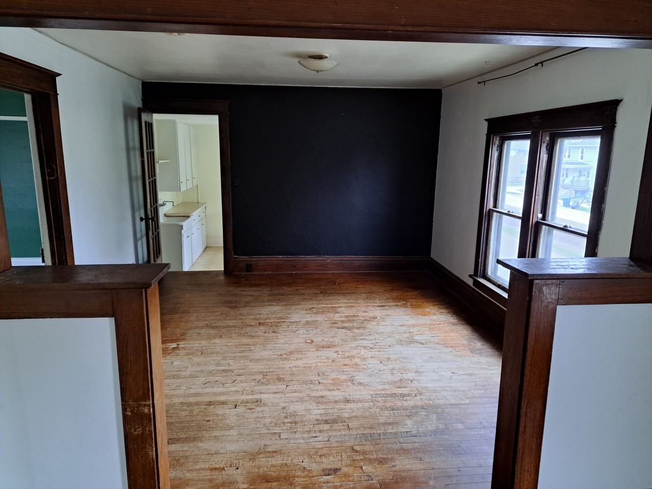 420 Waugoo Ave #A - Photo 5 of 14