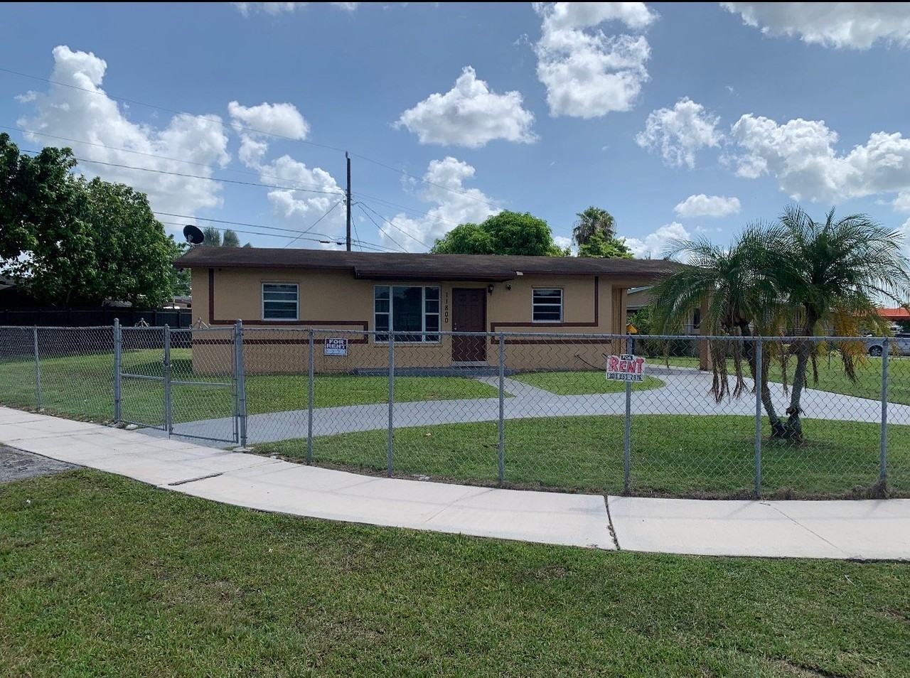 11800 Sw 185th St - Photo 6 of 12