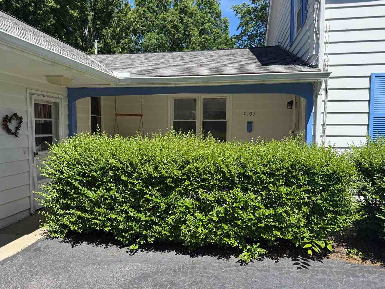 7103 Reynolds Rd - Photo 3 of 19
