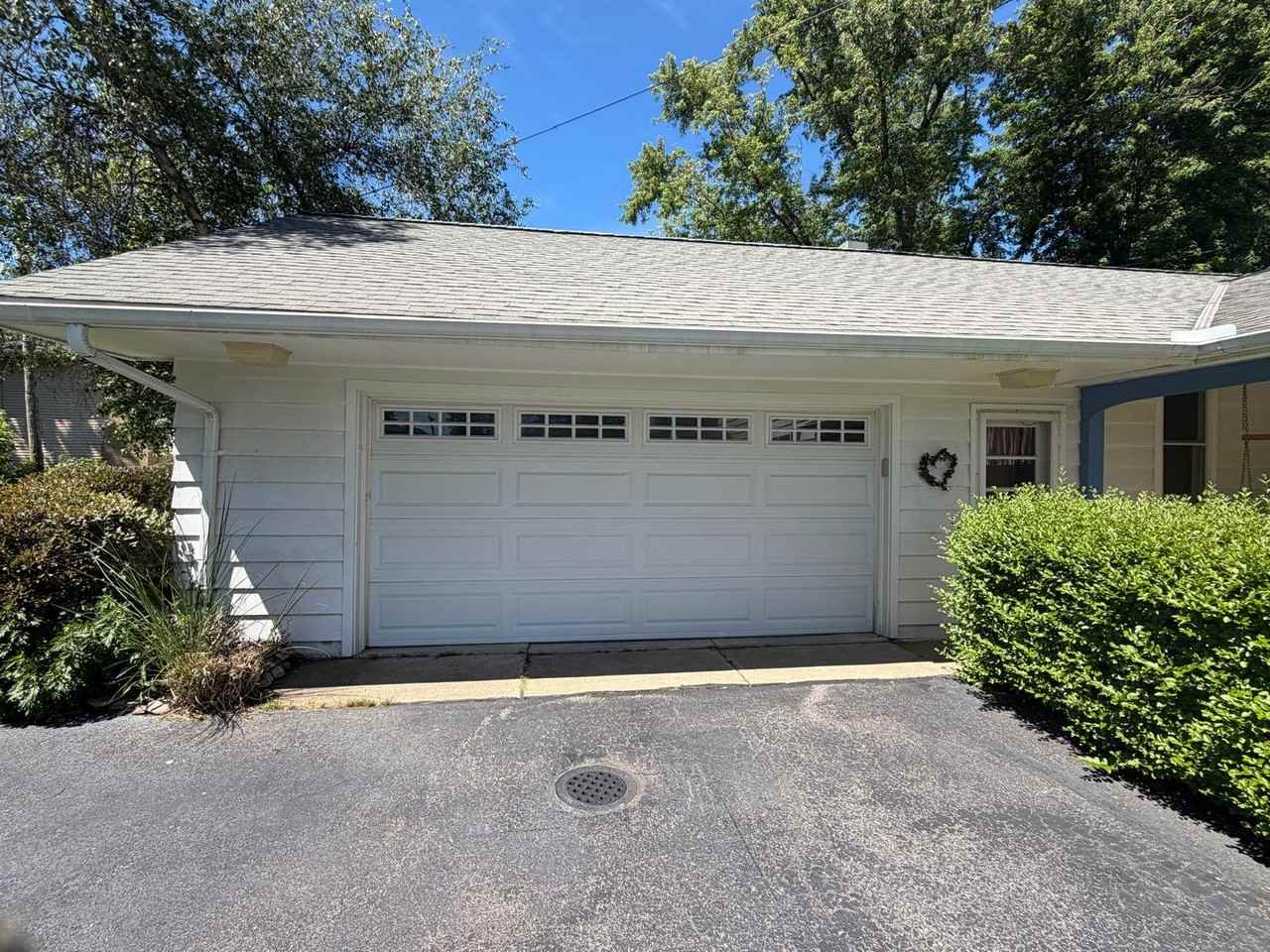 7103 Reynolds Rd - Photo 4 of 19