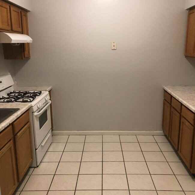 46 1/2 3rd St #2 - Photo 6 of 9
