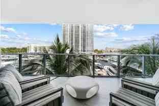 17111 Biscayne Blvd #307 - Photo 1 of 1