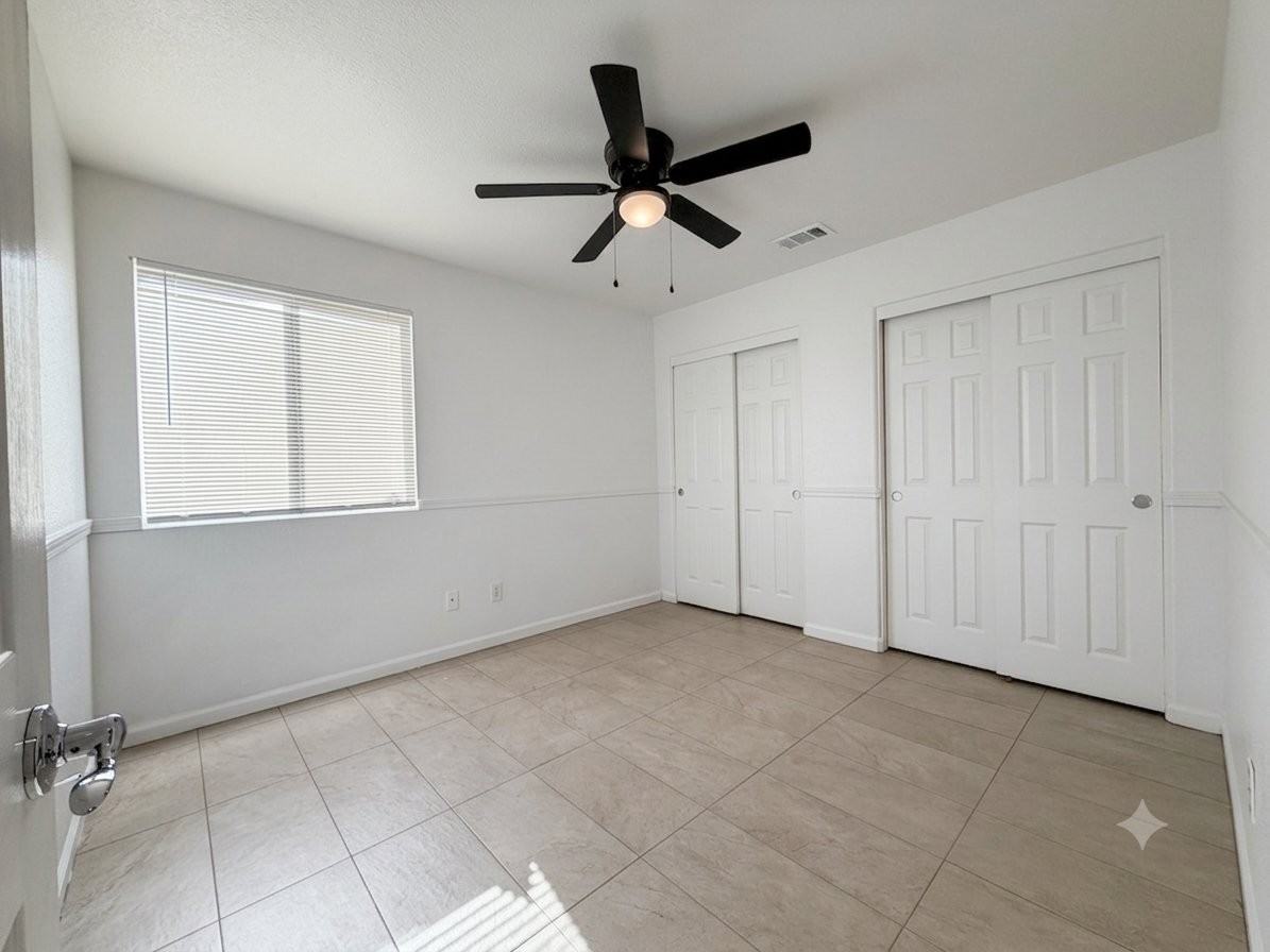 4582 E Burns Ave - Photo 7 of 9