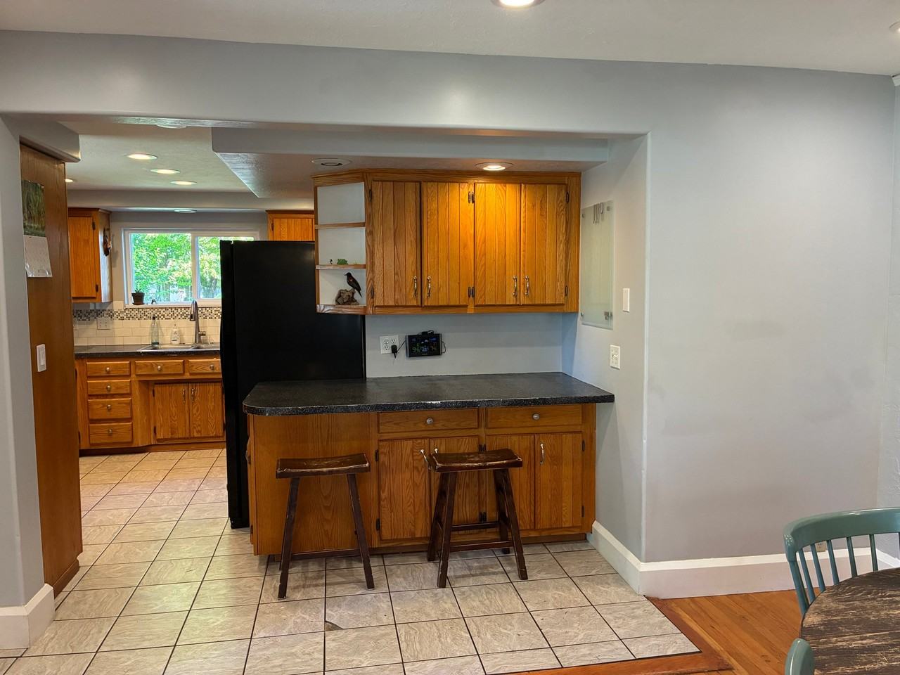 830 S Center St - Photo 5 of 13