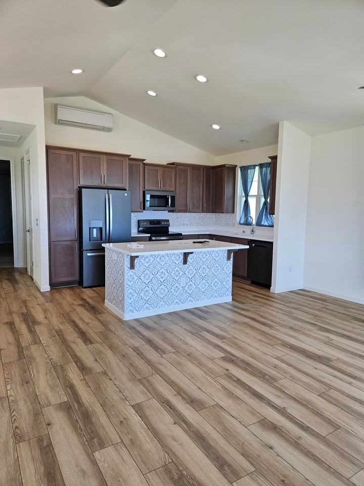 72 Kupaloke St - Photo 5 of 23