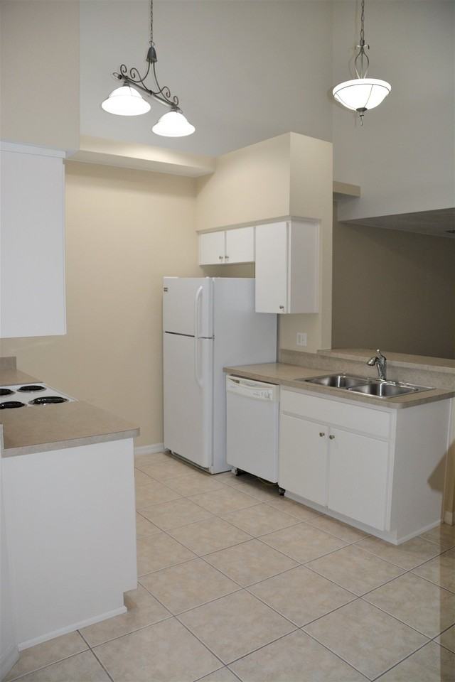 7328 Canterbury St - Photo 2 of 20