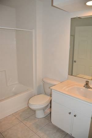 7328 Canterbury St - Photo 6 of 20