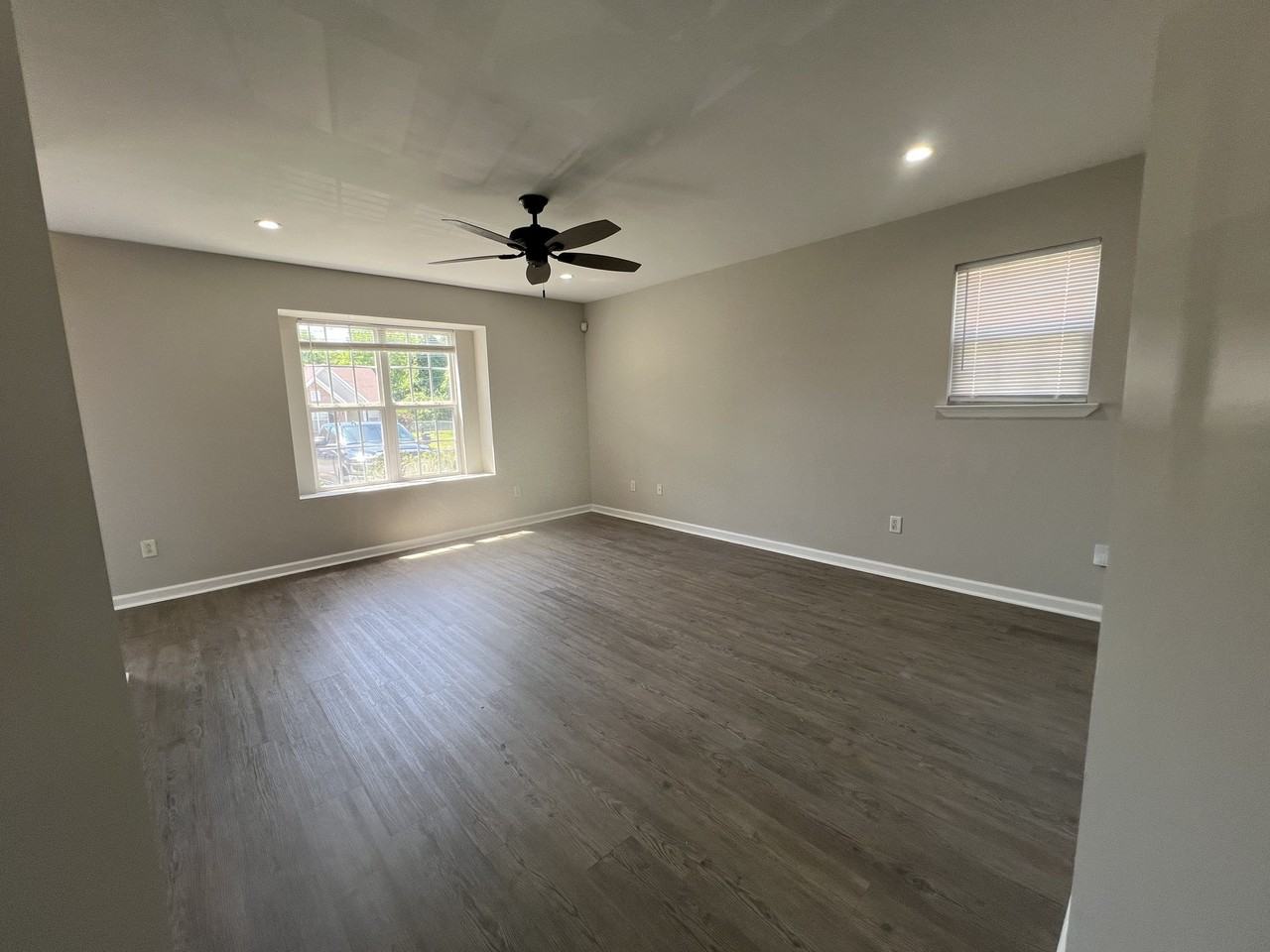 2812 Hydes Ferry Rd - Photo 5 of 20