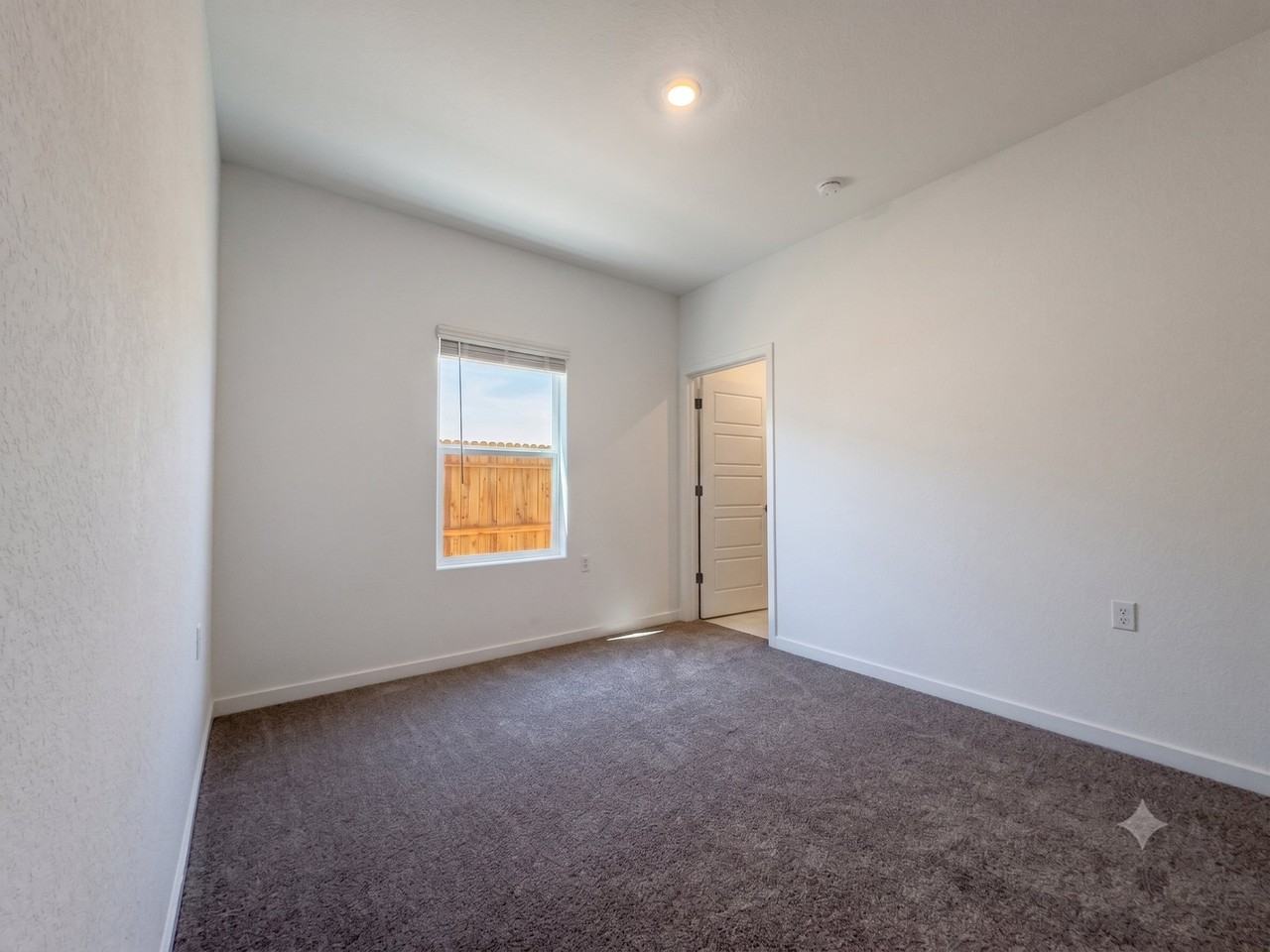 3323 N Contessa Ave - Photo 6 of 11