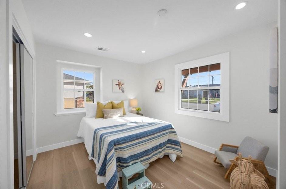 8326 Fontainbleau Way - Photo 4 of 11