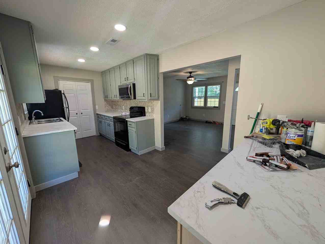 1670 W Massachusetts Ave - Photo 3 of 17