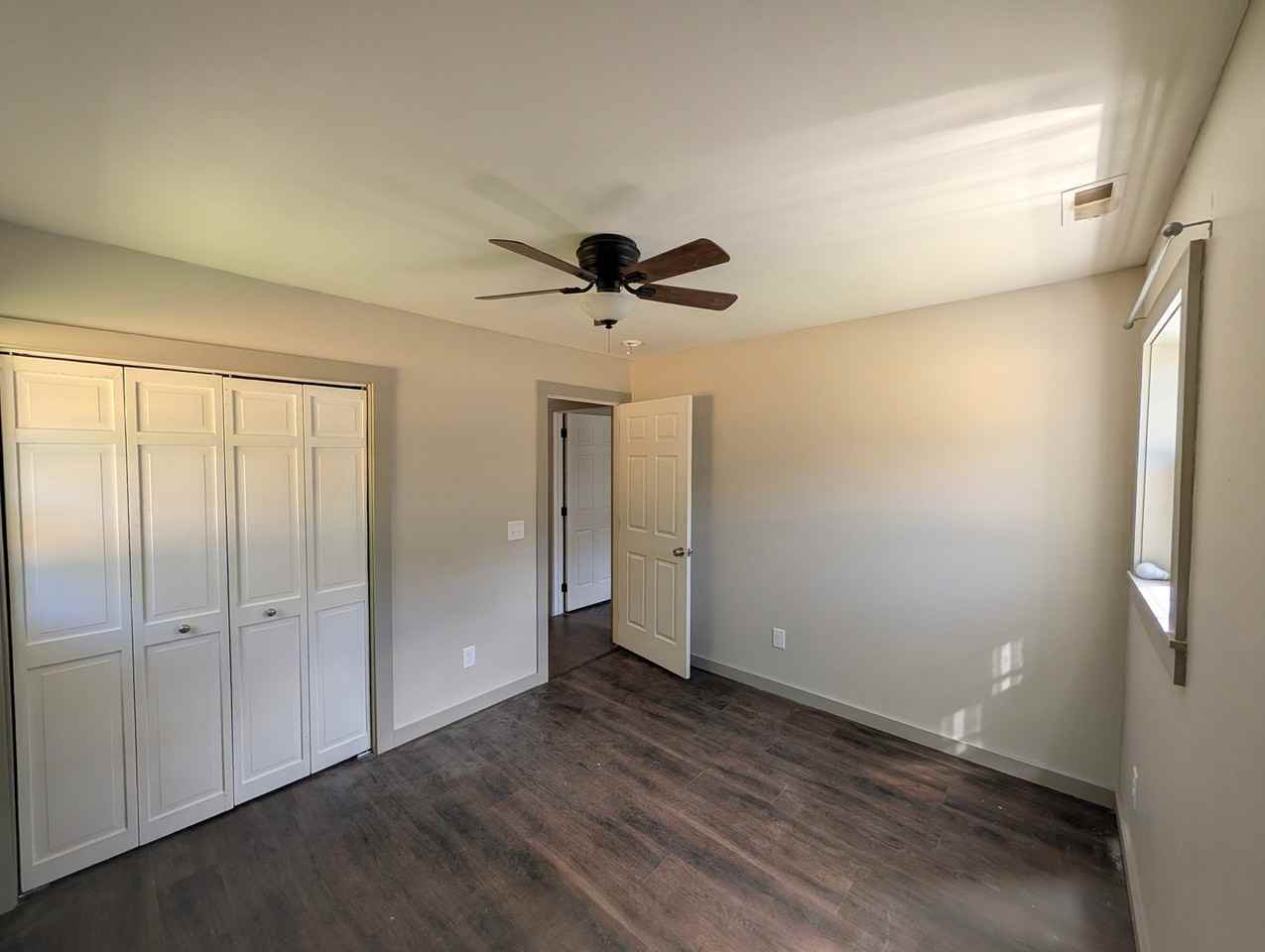 1670 W Massachusetts Ave - Photo 6 of 17