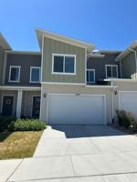 featured image of 2133 N Chianti St