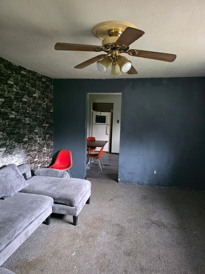 132 N 23rd Pl - Photo 6 of 20