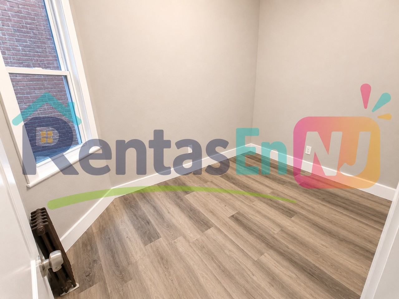 168 Bloomfield Ave #2L - Photo 2 of 6