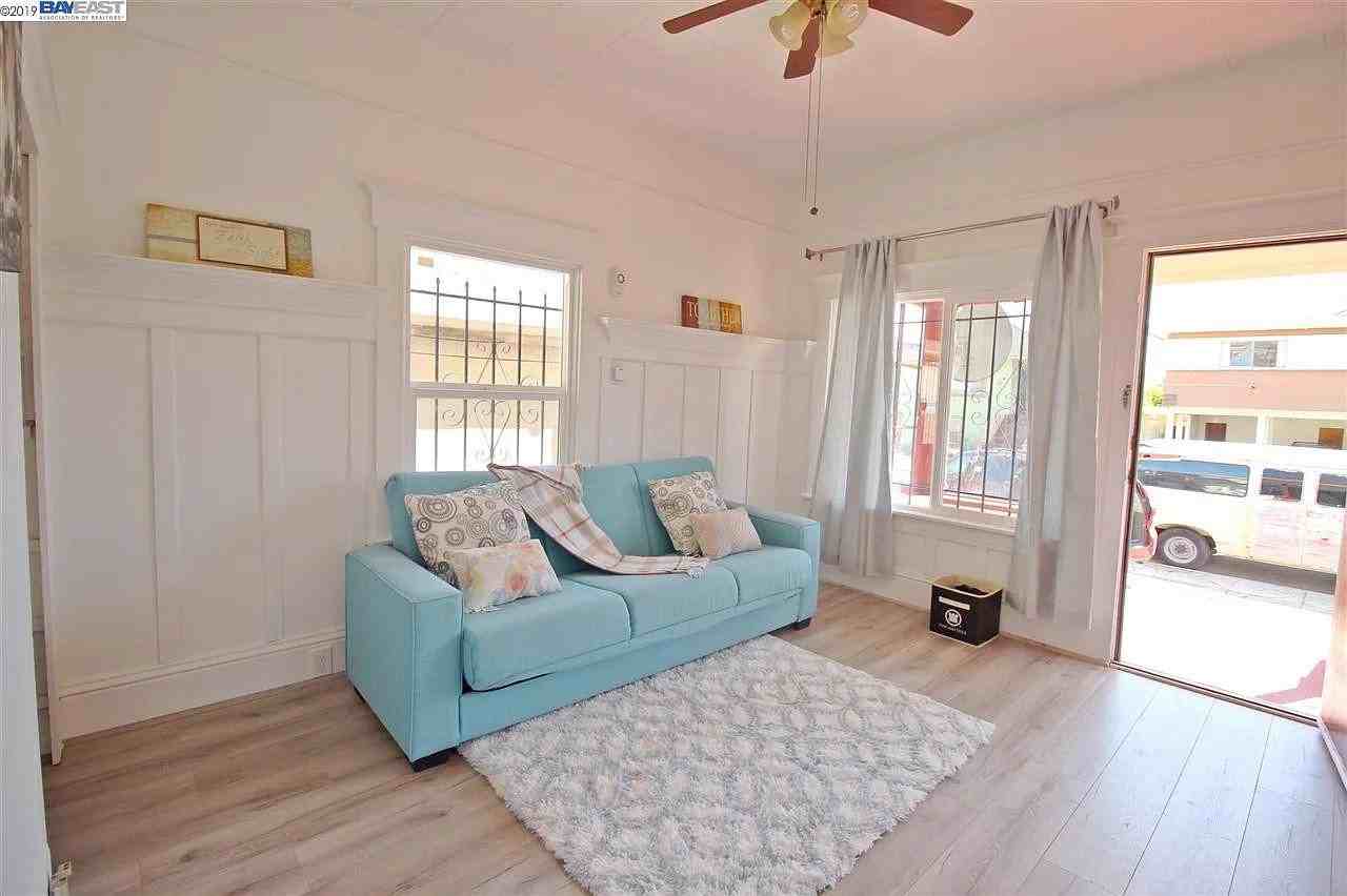 3469 39th Ave - Photo 2 of 8