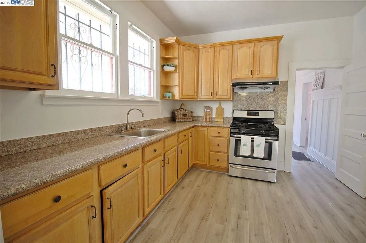 3469 39th Ave - Photo 4 of 8