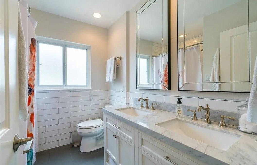 2219 Albury Ave - Photo 6 of 8