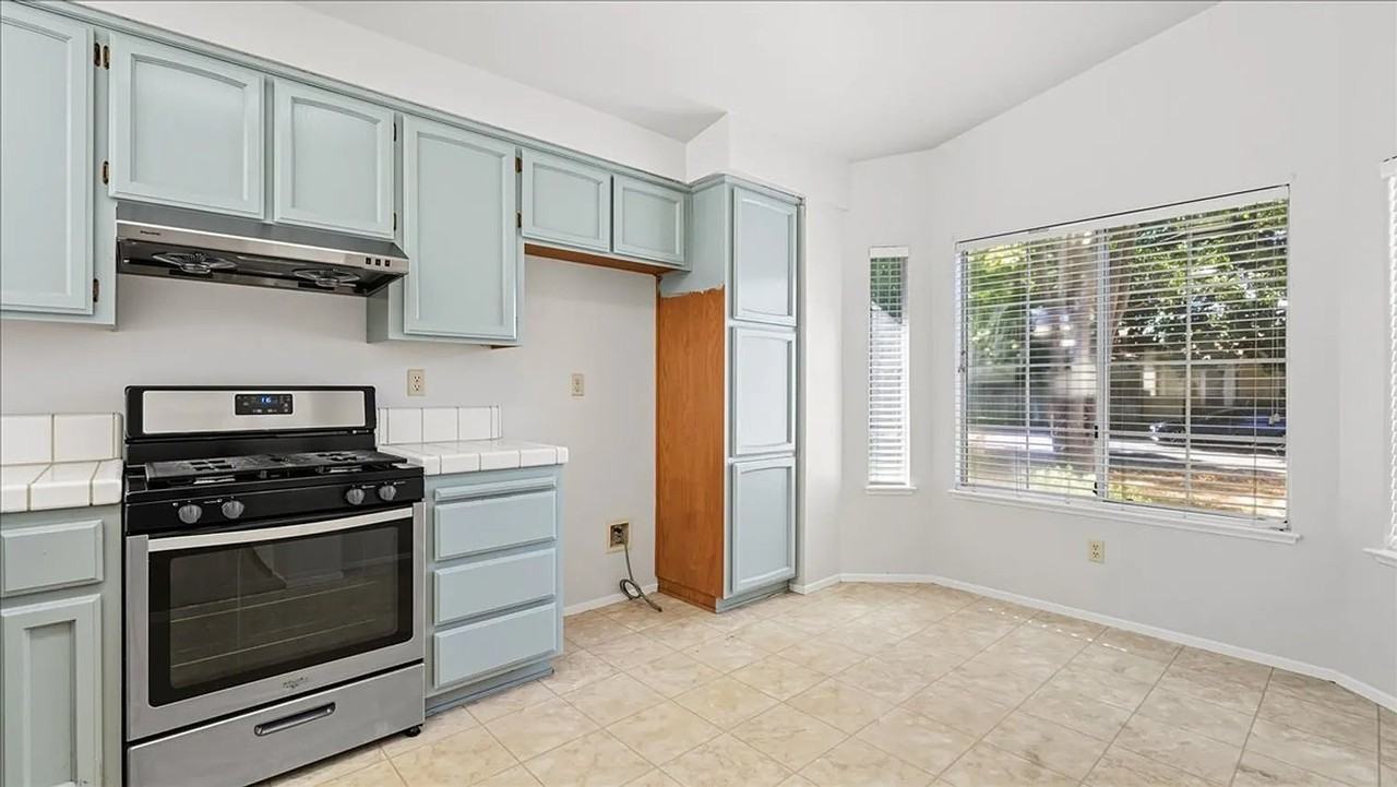 6540 Shasta Creek Way - Photo 6 of 14