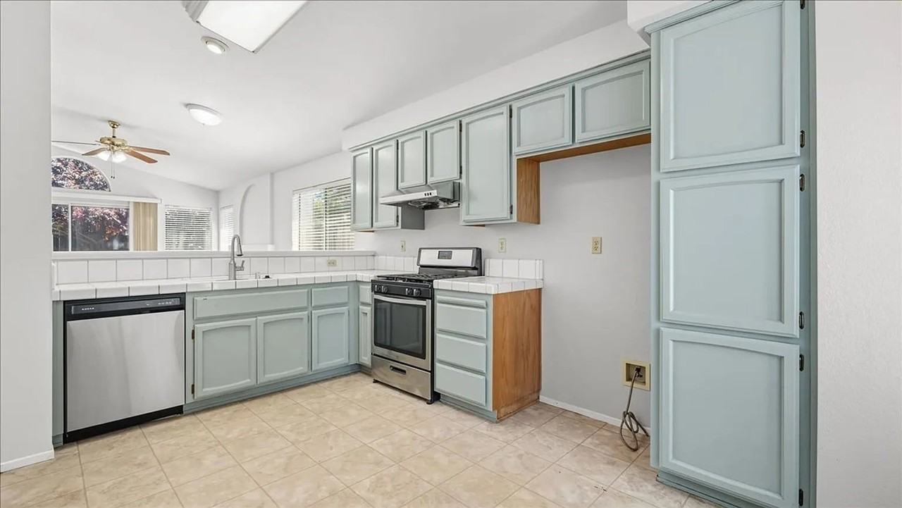 6540 Shasta Creek Way - Photo 7 of 14