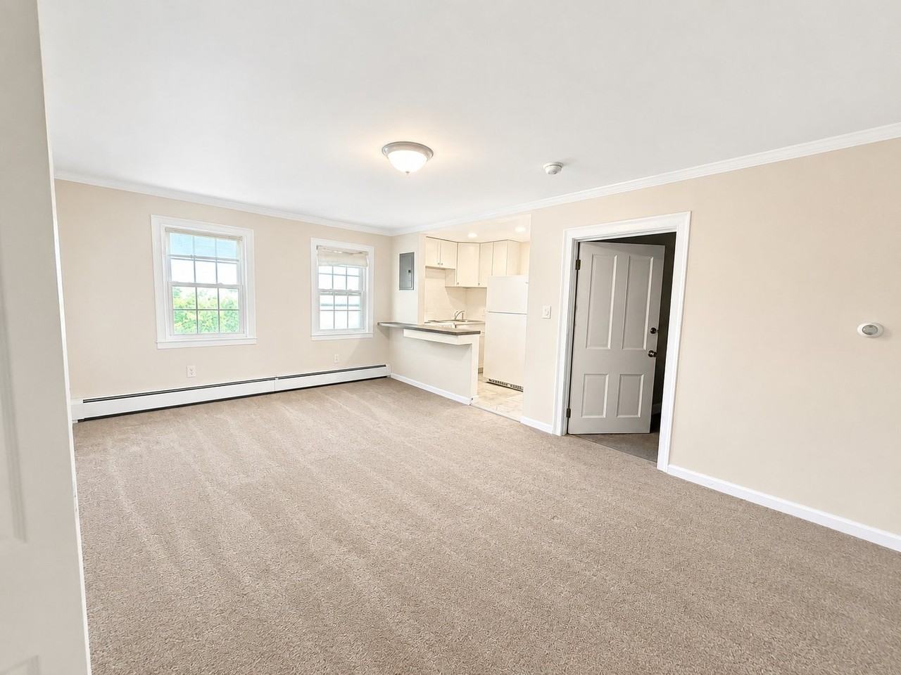 11 Webster Ave #7 - Photo 3 of 4