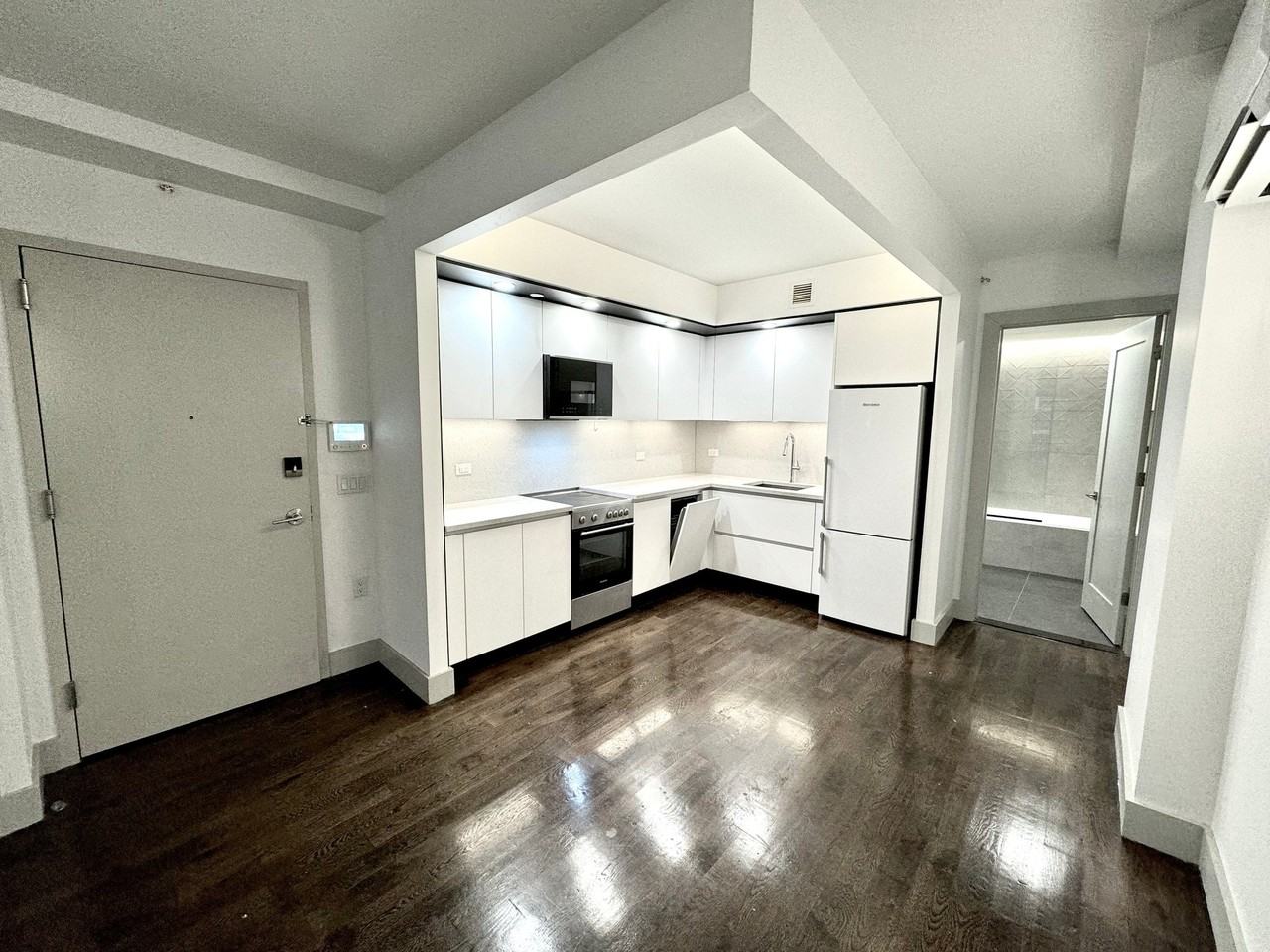 150 Lenox Rd #3 - Photo 5 of 22