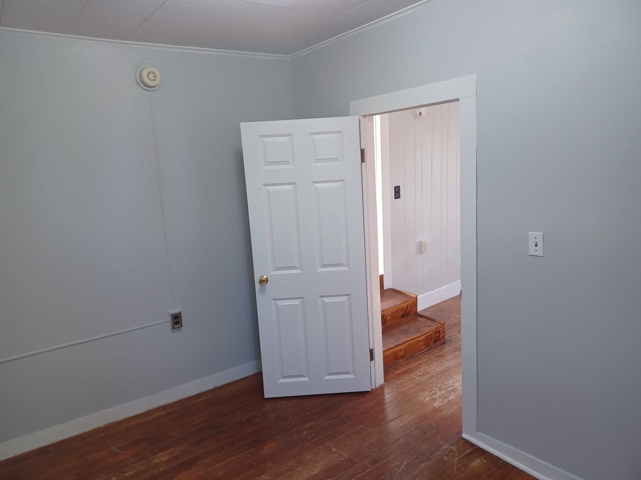 3 Putnam Pl #4 - Photo 7 of 8