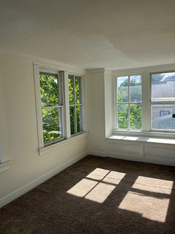 126 Churchill Rd - Photo 6 of 10