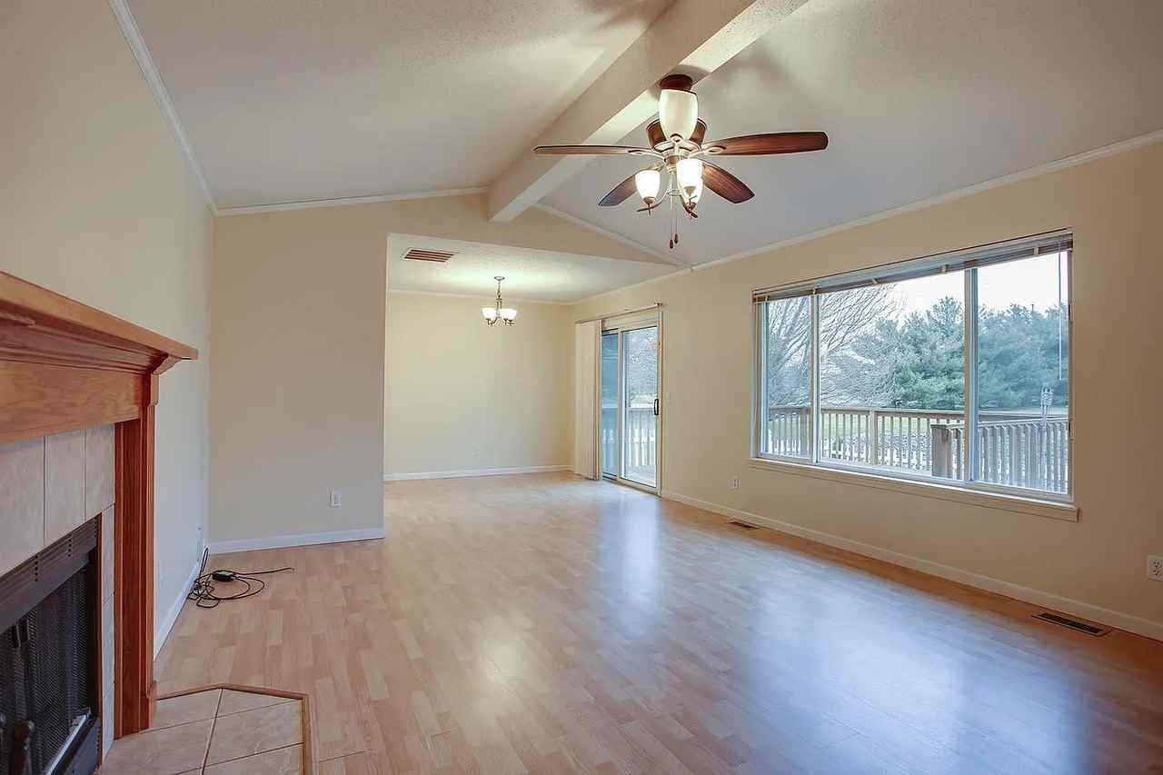 3003 Valerie Dr - Photo 6 of 20