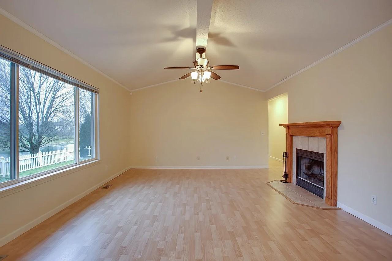 3003 Valerie Dr - Photo 7 of 20
