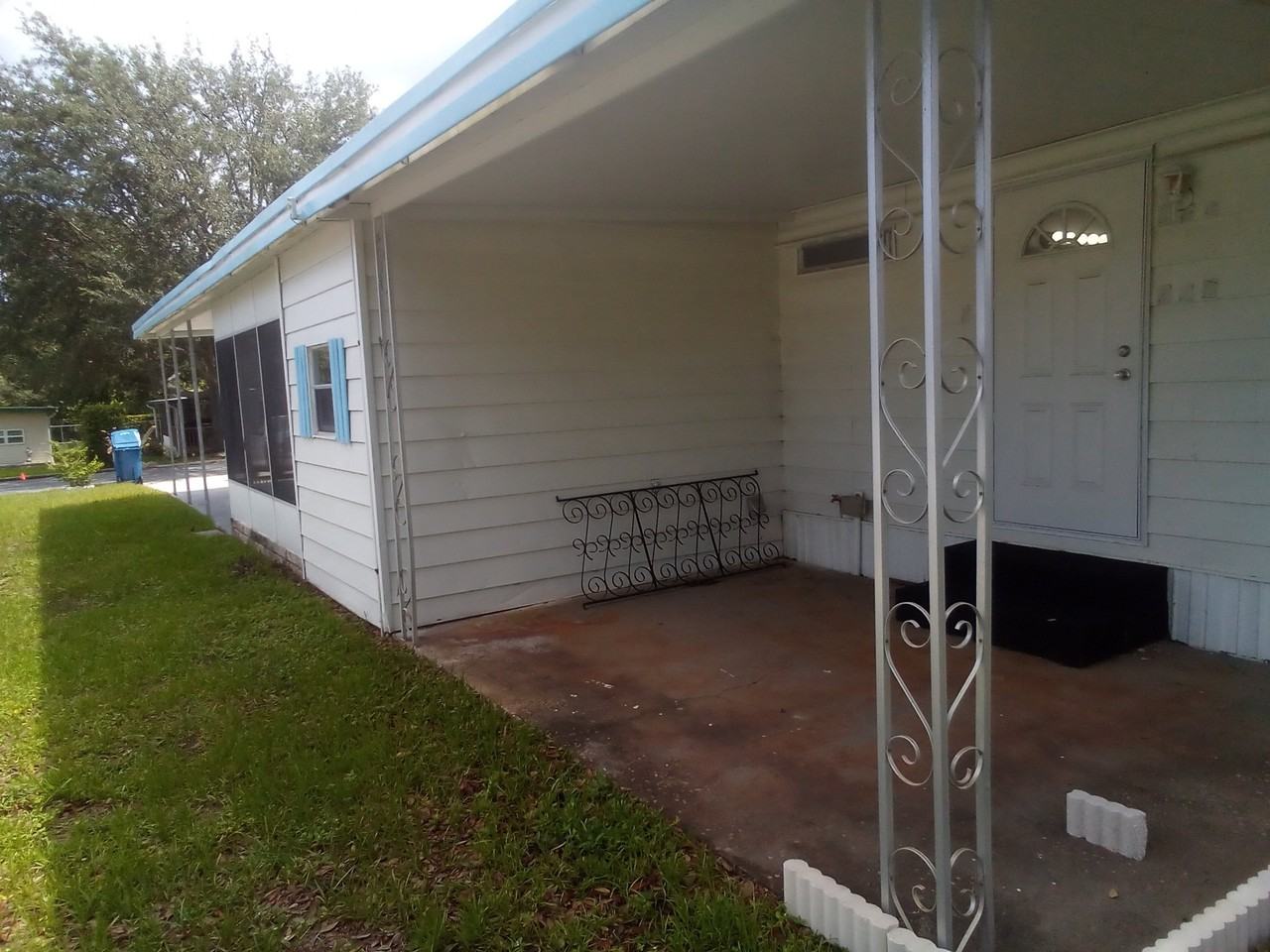 12028 Fairway Ave - Photo 3 of 18