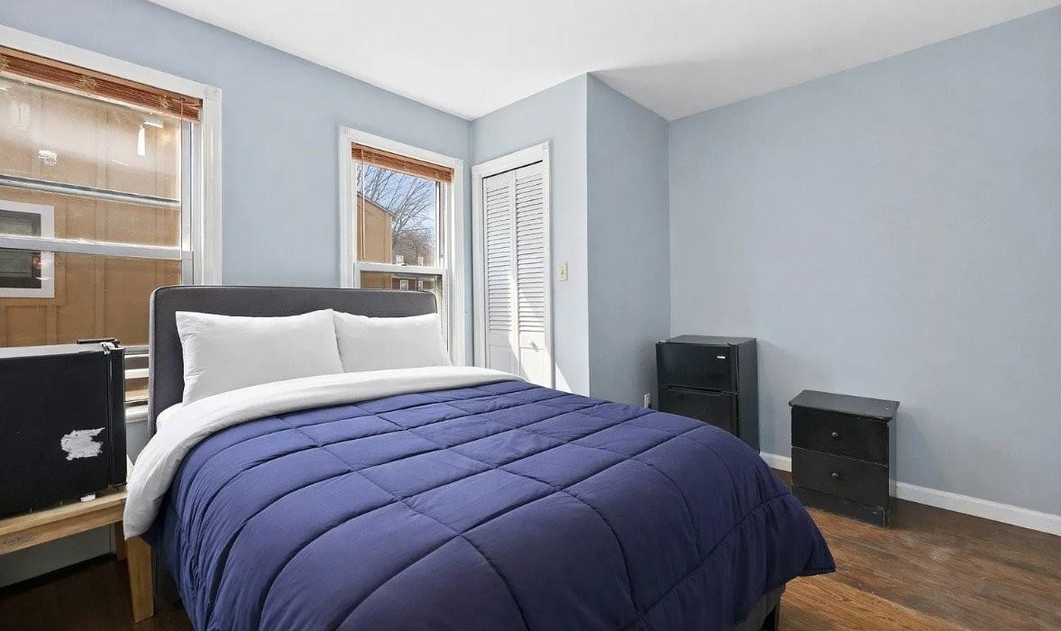 1554 Capitol Ave - Photo 6 of 13