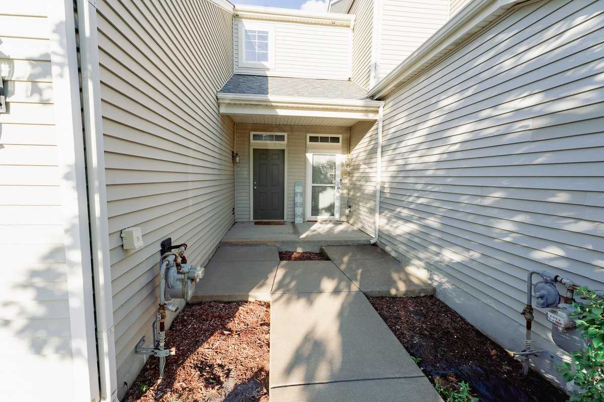 1136 Coneflower Ct - Photo 2 of 18