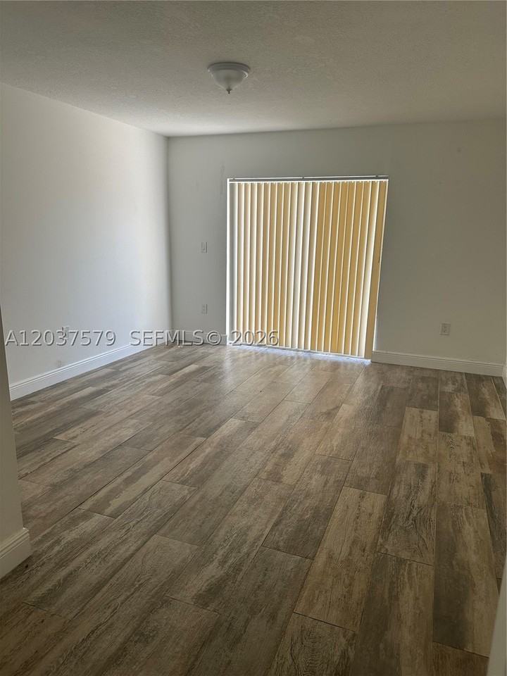 12855 Sw 207th Ter - Photo 4 of 4