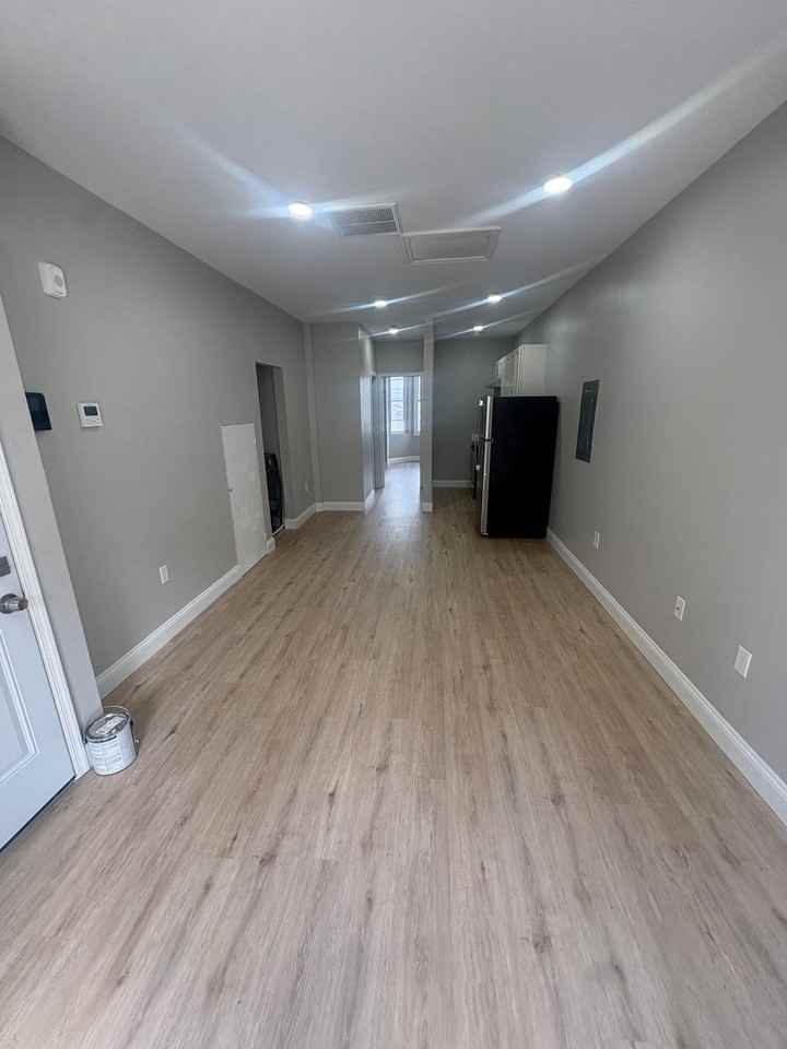 2105 Maryland Ave - Photo 4 of 20