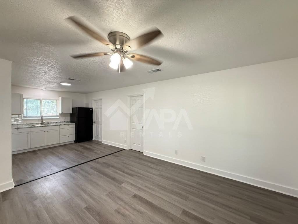 106 Covina Ave - Photo 6 of 19
