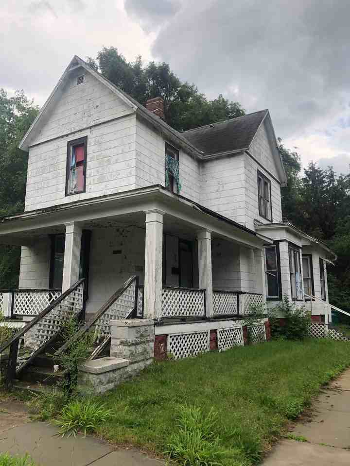 103 E Prairie Ave - Photo 4 of 14
