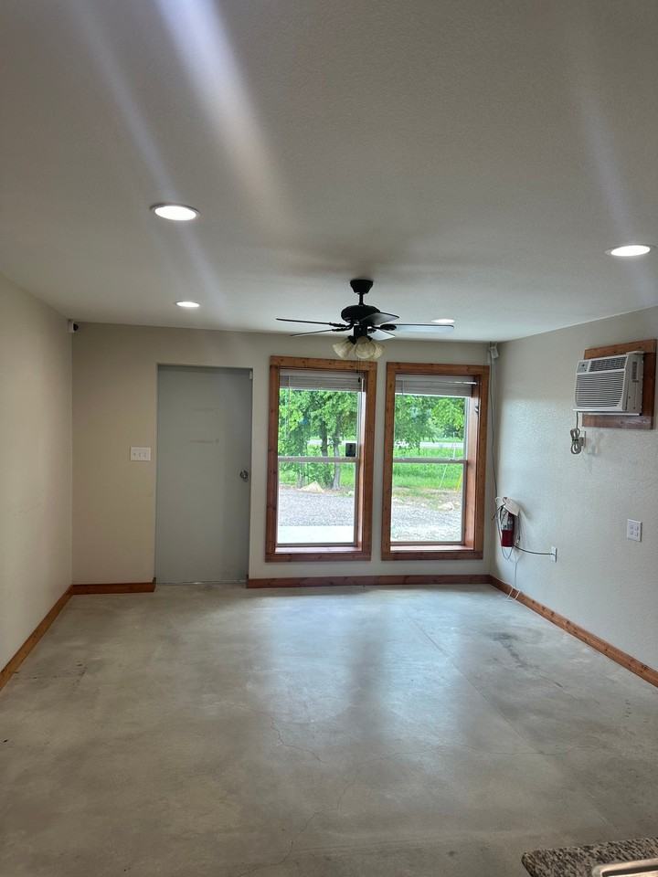 4072 Old Lorena Rd - Photo 3 of 18