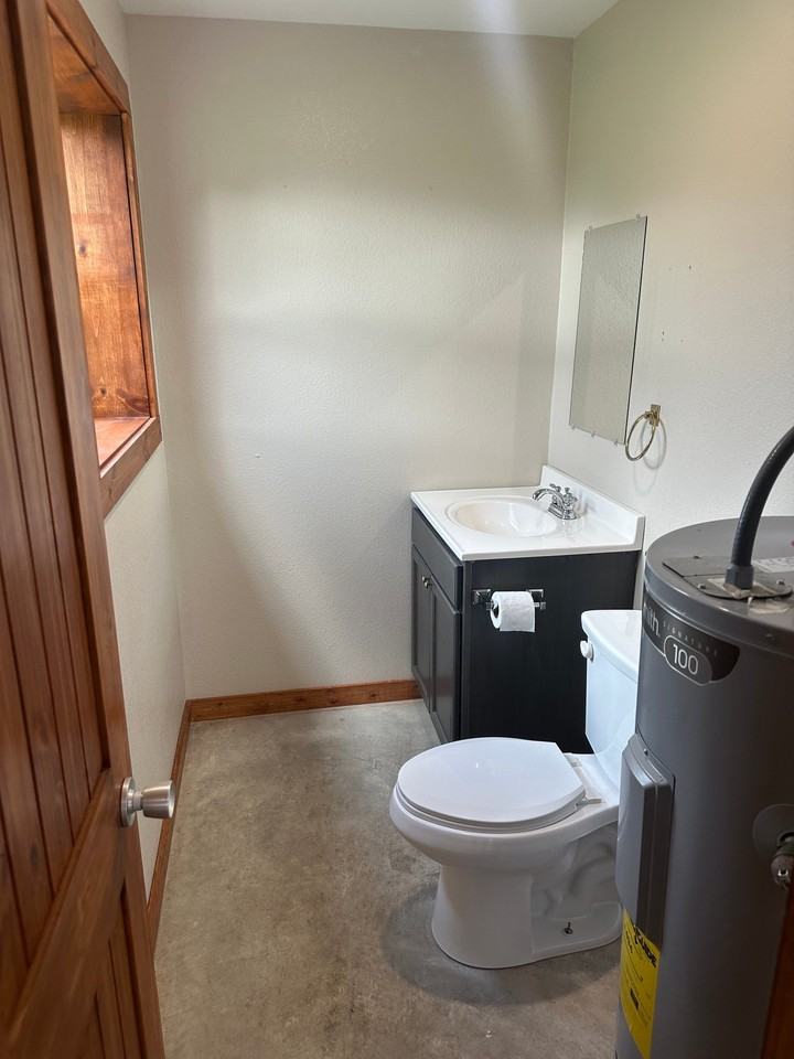 4072 Old Lorena Rd - Photo 5 of 18