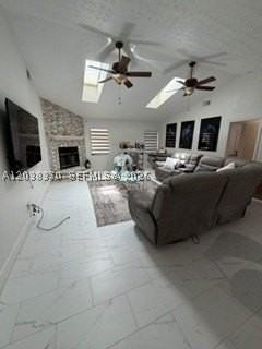 209 Sw 42nd St - Photo 4 of 22