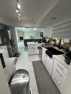 209 Sw 42nd St - Photo 6 of 22