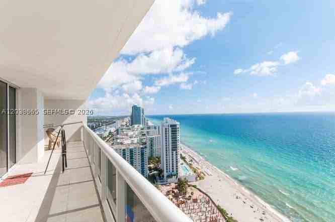 1800 S Ocean Dr #3103 - Photo 6 of 32