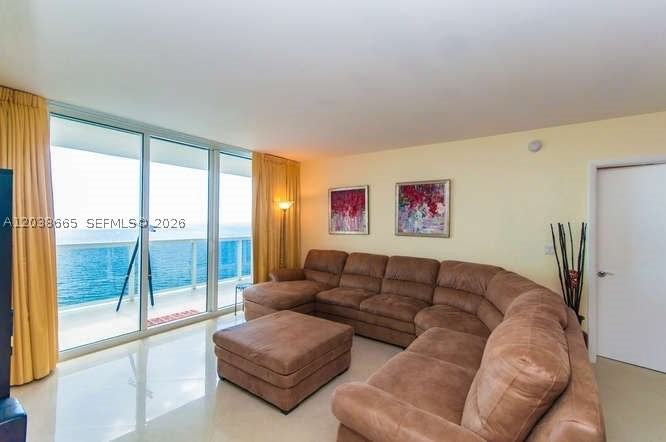 1800 S Ocean Dr #3103 - Photo 7 of 32