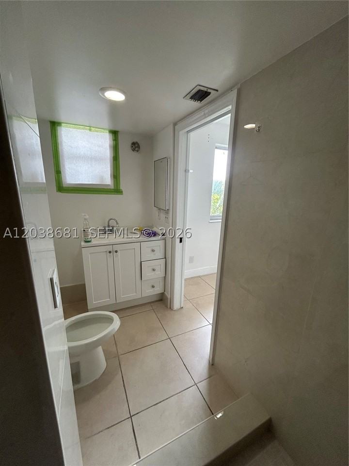 17000 Nw 67th Ave #0 - Photo 4 of 10