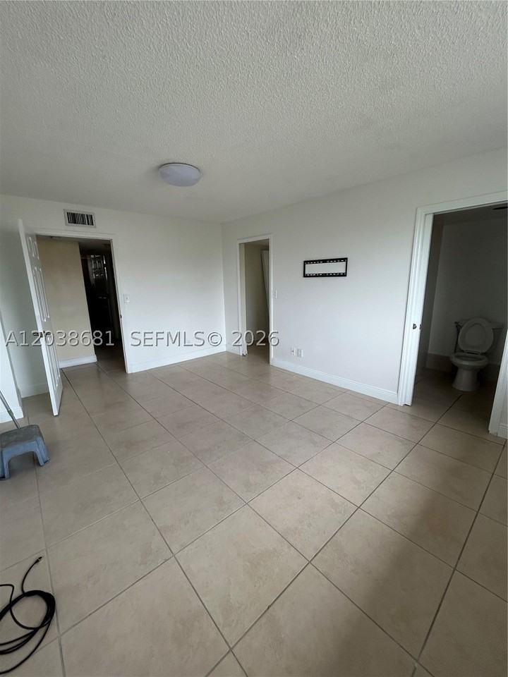 17000 Nw 67th Ave #0 - Photo 5 of 10
