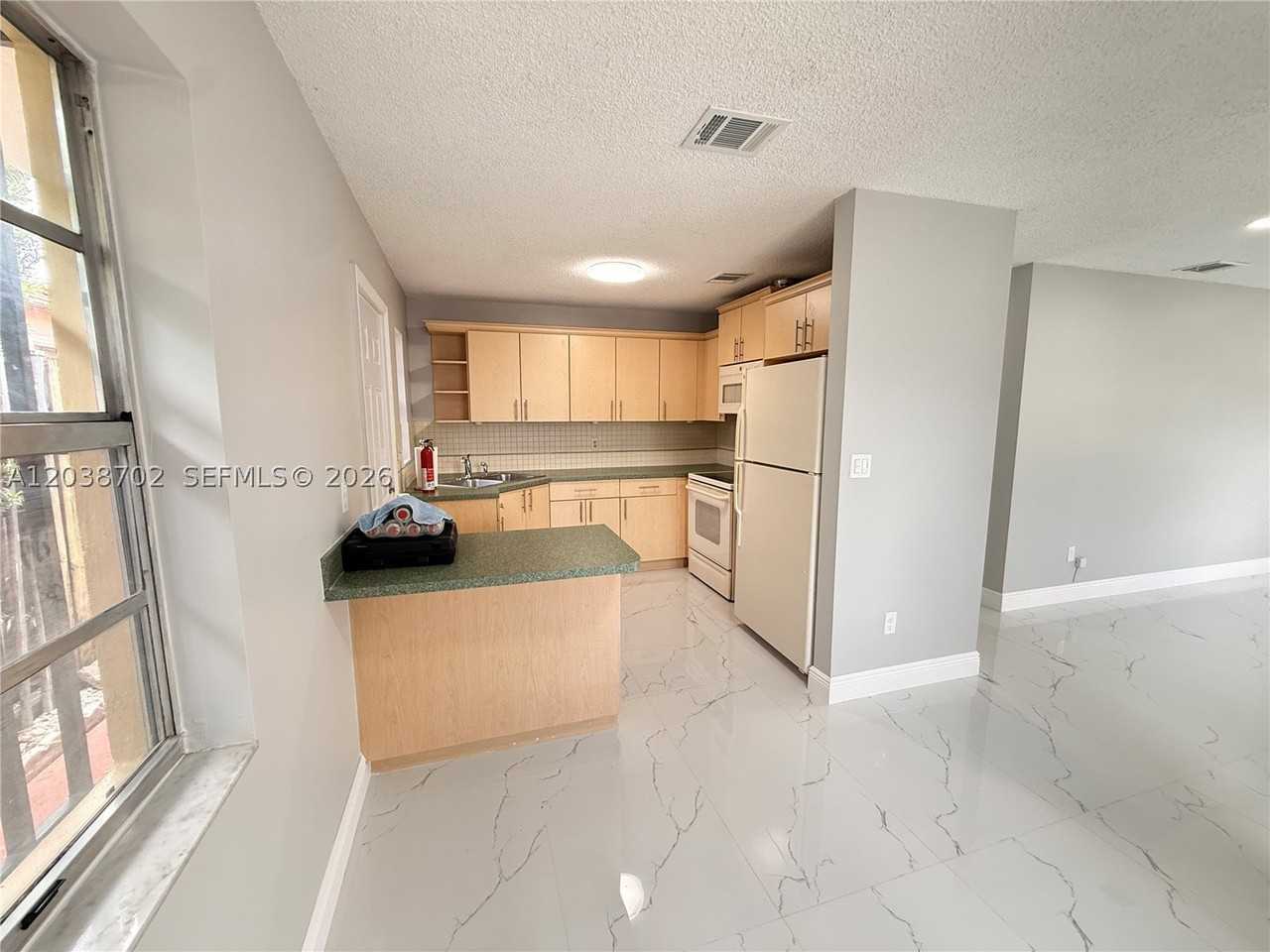 252 Nw 50th Ave #252 - Photo 6 of 17