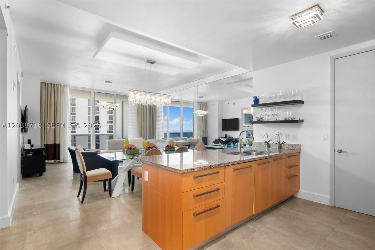 15901 Collins Ave #1502 - Photo 3 of 30
