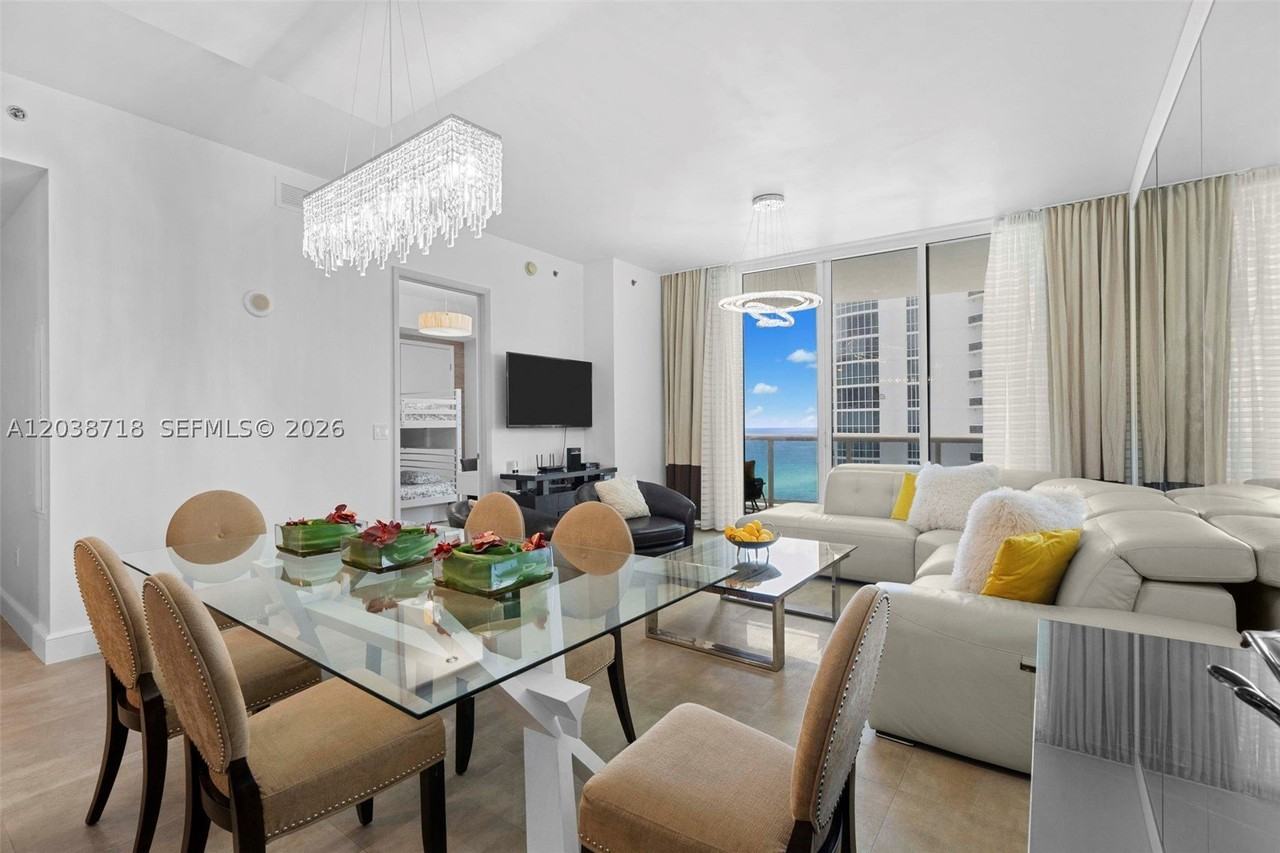 15901 Collins Ave #1502 - Photo 7 of 30