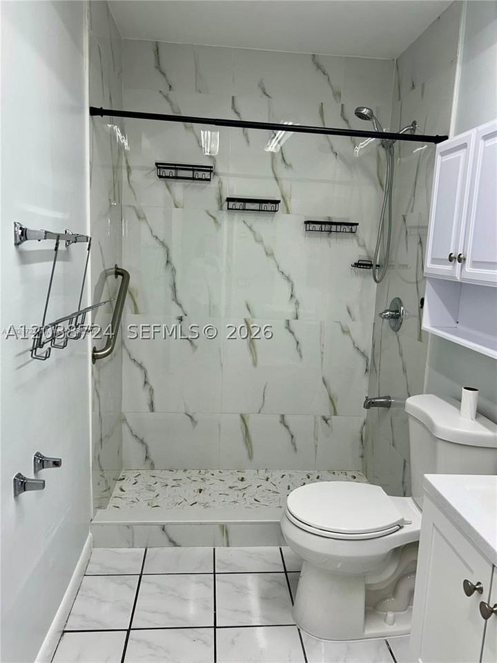 19436 Nw 53rd Pl #3 - Photo 5 of 13