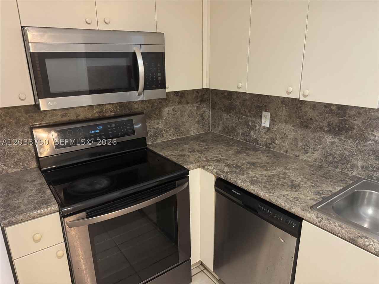 4235 N University Dr #202 - Photo 2 of 50